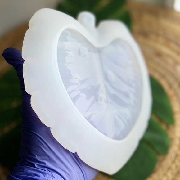 LARGE MONSTERA LEAF SILICONE TRAY MOLD DIY RESIN MICA SHELLS SEA GLASS& MORE LOT - Picture 11 of 16